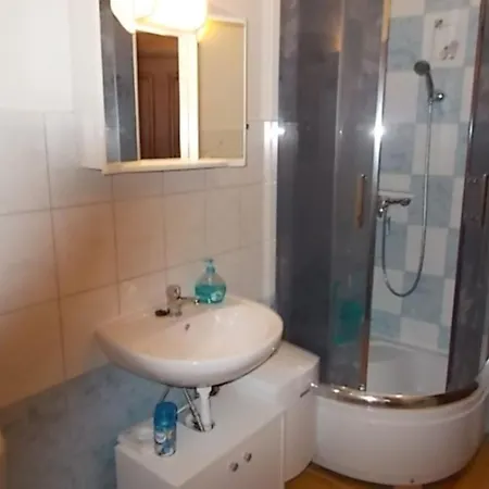 U Dvou Lipek Pod Broumovskymi Stenami Kwatera prywatna *