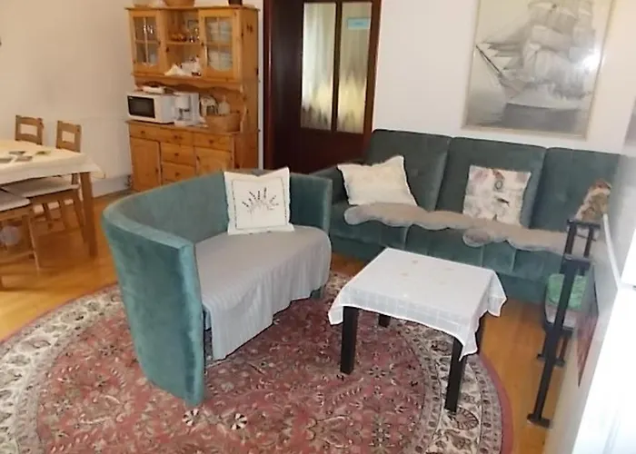 U Dvou Lipek Pod Broumovskymi Stenami Homestay *